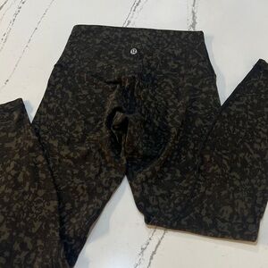 Lululemon Align Crop Dark Patterned Black and Olive Women's Leggings size 4